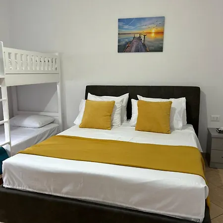 Kiki's 2 Villa Vlora